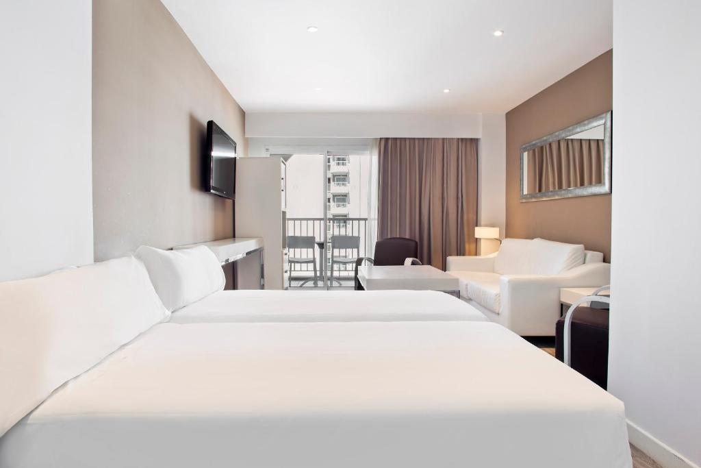 XTRA Sol Family Room del hotel Sol Pelicanos Ocas. Foto 2