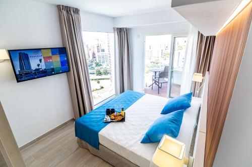 Habitación Familiar Superior del hotel Rosamar Benidorm. Foto 3