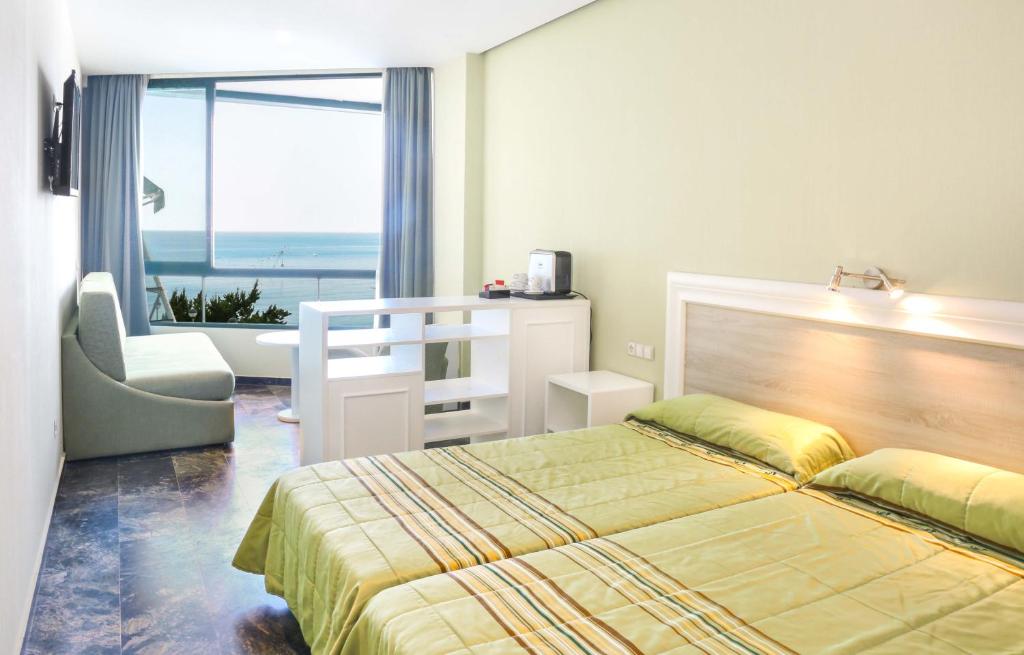 Habitación doble Vista Mar Superior del hotel Benikaktus. Foto 2