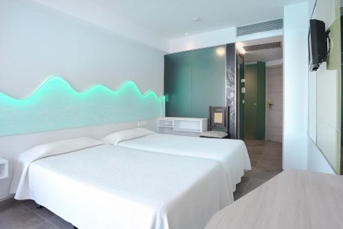 Habitación Doble con vistas al mar - 2 camas del hotel Benikaktus. Foto 1