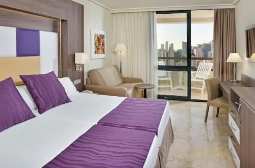 Habitación Meliá con vistas al horizonte del hotel Melia Benidorm. Foto 1