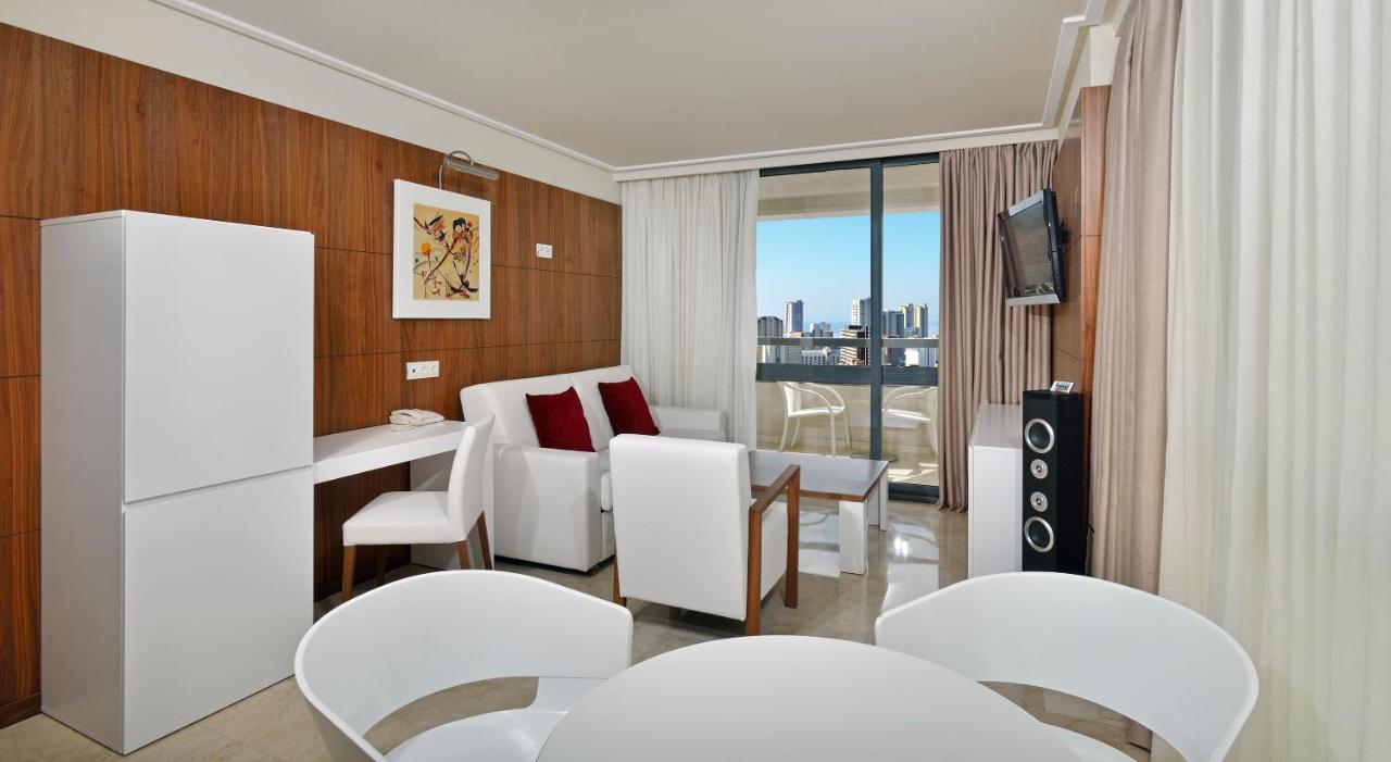 Junior suite The Level del hotel Melia Benidorm