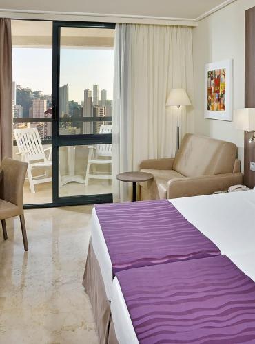 Habitación Meliá con vistas al horizonte del hotel Melia Benidorm. Foto 2