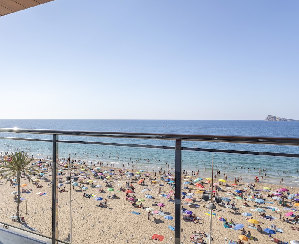 The Studio Vista Mar Frontal del hotel Innside by Meliá Costablanca. Foto 8