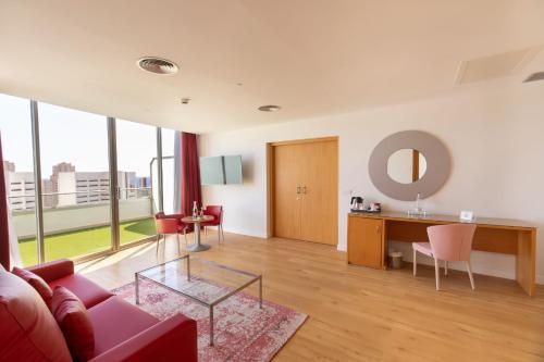 Habitación Grand De Luxe Royal del hotel BCL Levante Club and Spa - Only Adults. Foto 10
