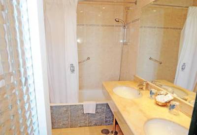 Habitación doble Balcón o Terraza del hotel Gran Delfin. Foto 1