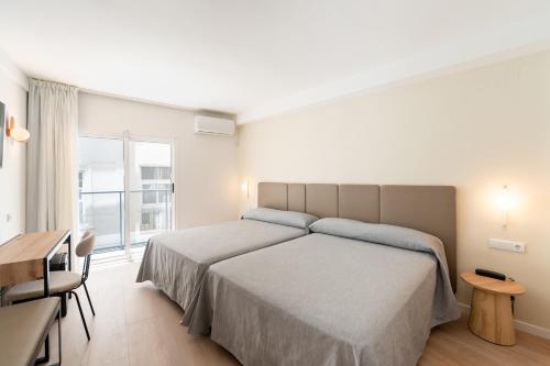 Habitación Doble Superior con terraza del hotel RH Sol