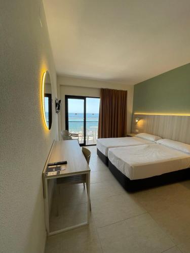 Habitación Doble con vistas al mar - 1 o 2 camas del hotel Marconi. Foto 1