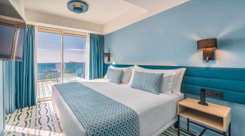 Suite Junior con vistas al mar del hotel Barceló Benidorm Beach - Adults Recommended. Foto 4