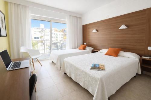 Habitación Doble con cama supletoria - 1 o 2 camas del hotel Prince Park. Foto 4