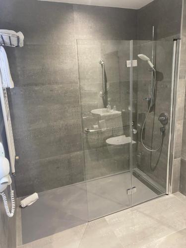 Habitación Doble sin balcón - 1 o 2 camas - Adaptada para personas con discapacidad del hotel Madeira Centro. Foto 3