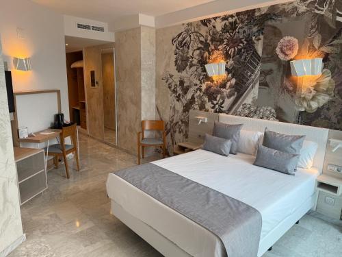 Habitación Doble sin balcón - 1 o 2 camas - Adaptada para personas con discapacidad del hotel Madeira Centro. Foto 10