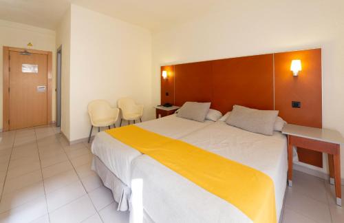 Habitación Doble del hotel Oasis Plaza. Foto 5