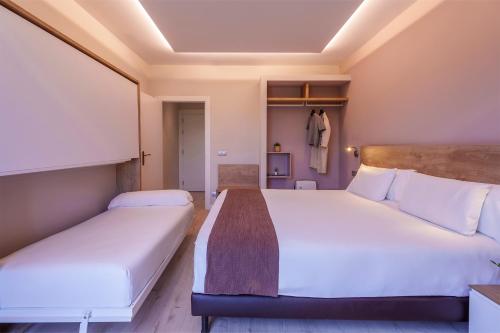 Habitación Triple del hotel Ciudad De Burgos. Foto 4