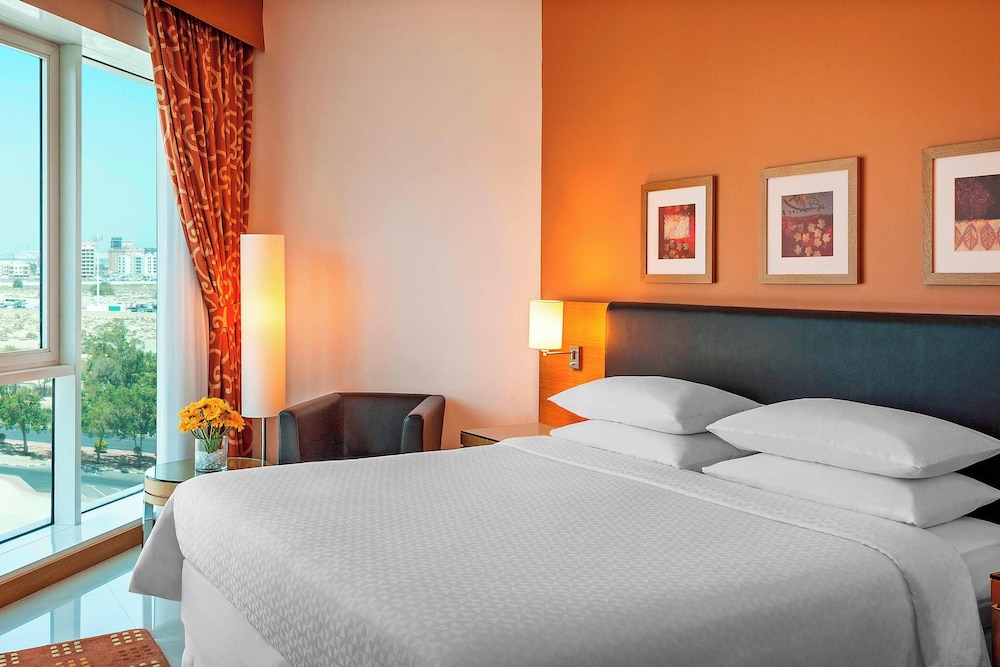 Suite, 1 habitación del hotel Four Points by Sheraton Bur Dubai. Foto 3