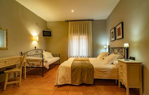 Habitación Triple del hotel Alfonso Ix. Foto 3