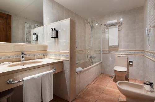 Habitación Doble - 1 o 2 camas del hotel Dorma Alfonso VIII. Foto 4