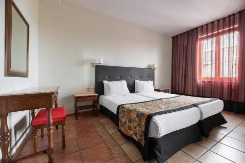 Habitación Familiar con aparcamiento del hotel Dorma Alfonso VIII. Foto 3