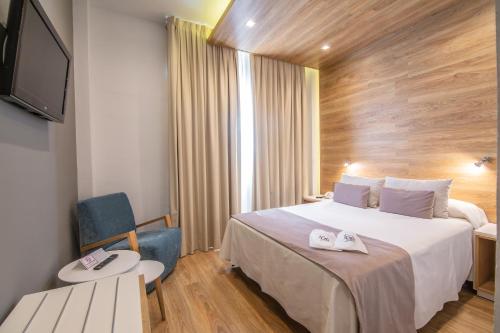 Habitación Doble Económica del hotel Monte Puertatierra. Foto 2