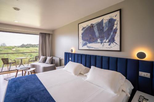 Habitación Doble Estándar con vistas al mar - 1 o 2 camas del hotel Abba Comillas. Foto 11