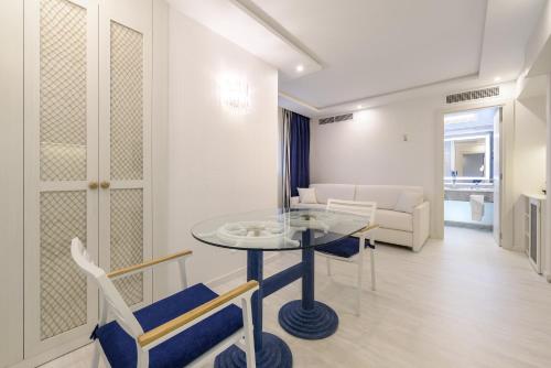 Suite Junior del hotel Santemar. Foto 1