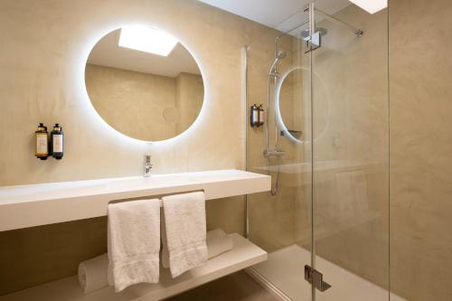 Habitación Deluxe del hotel Dorma Sardinero. Foto 3