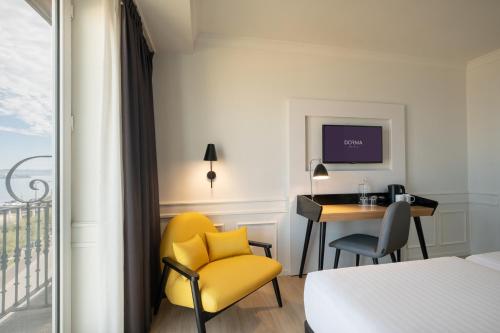 Habitación Doble Deluxe con vistas al mar del hotel Dorma Sardinero