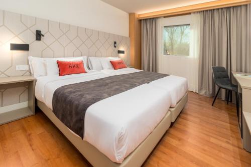 Habitación Doble Estándar del hotel Puerta Santander. Foto 6
