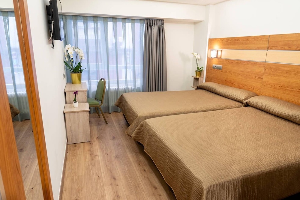 2 Single Beds, Premium Room del hotel Faranda Alisas Santander, Ascend Hotel Collection. Foto 11