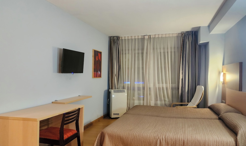 Habitación Superior, 2 camas individuales del hotel Faranda Express Alisas Santander. Foto 3