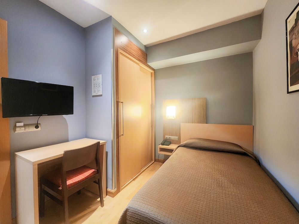 Habitación Superior, 1 cama individual del hotel Faranda Express Alisas Santander. Foto 1