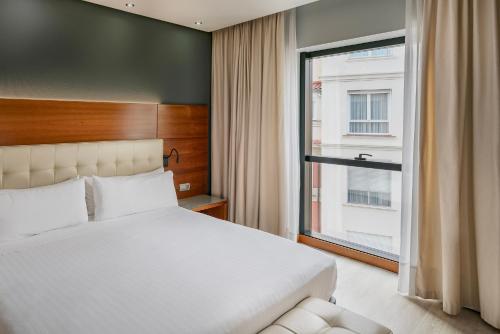 Suite Junior del hotel Dorma Coliseum. Foto 2
