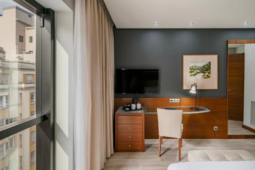 Suite Junior del hotel Dorma Coliseum. Foto 3