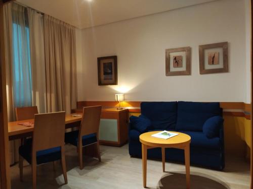 Suite Junior Deluxe del hotel Torresport. Foto 5