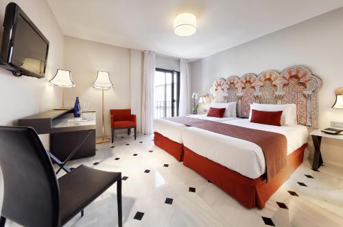 Habitación Doble Deluxe con parking - 1 o 2 camas del hotel Eurostars Conquistador. Foto 5