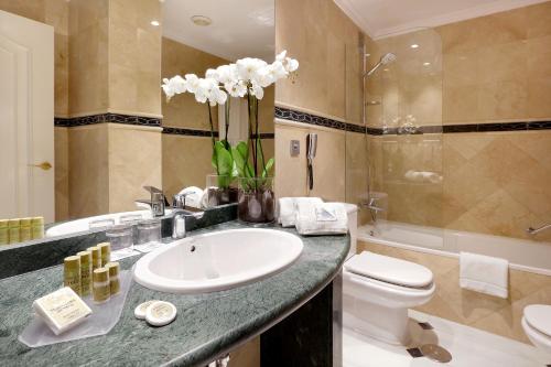 Habitación Familiar Deluxe del hotel Eurostars Conquistador. Foto 6