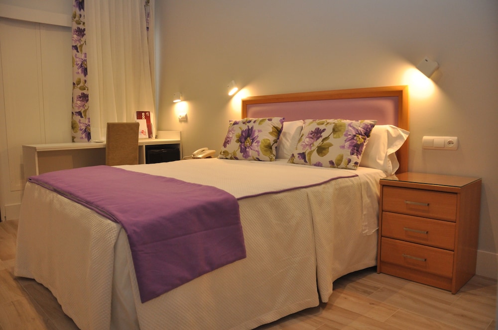 Habitación estándar doble del hotel Selu. Foto 2