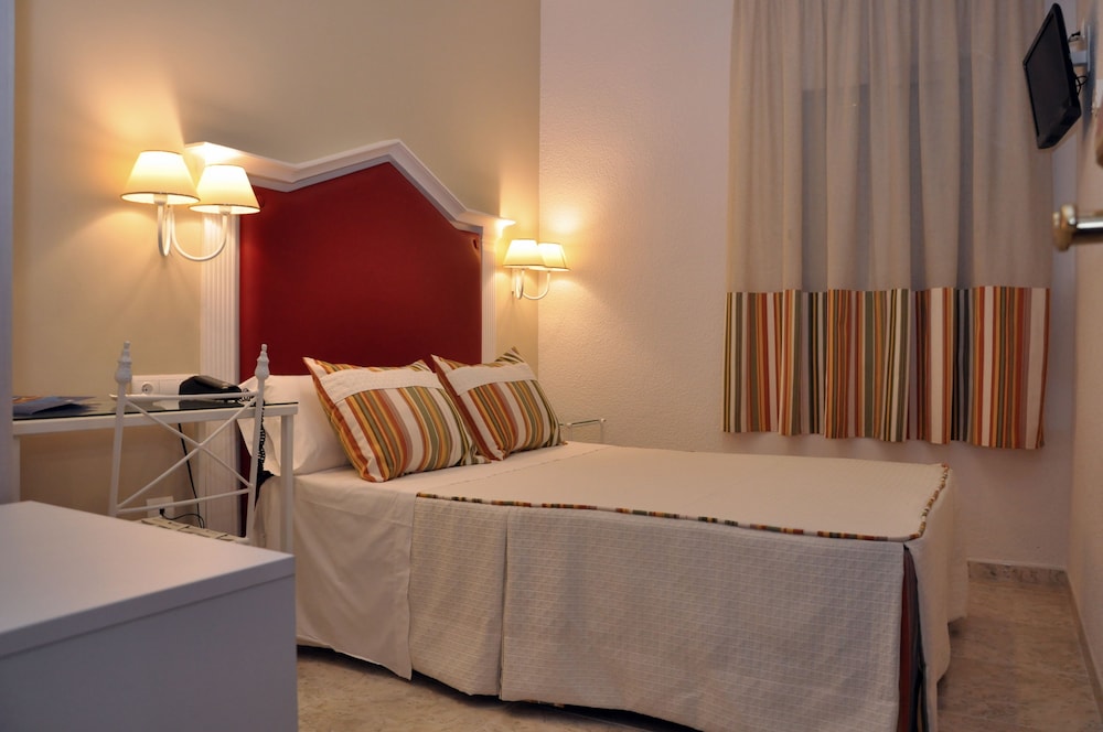 Habitación individual estándar del hotel Selu. Foto 1