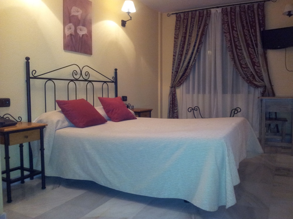 Habitación Doble del hotel Averroes. Foto 1