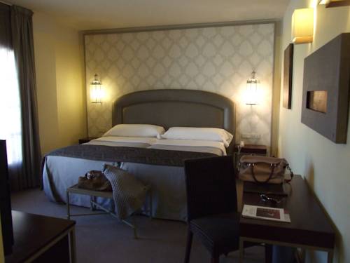 Habitación doble Balcón o Terraza Superior del hotel Maciá Alfaros. Foto 2