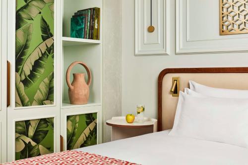 Suite con cama supletoria del hotel NH Collection Palacio de Córdoba. Foto 4
