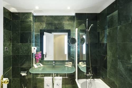 Habitación doble 2 camas del hotel Exe Las Adelfas. Foto 1