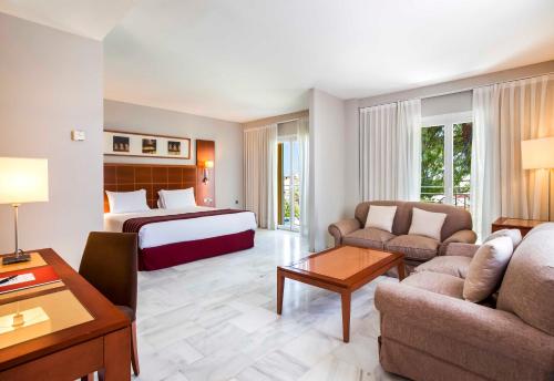 Suite Junior del hotel Exe Las Adelfas. Foto 2