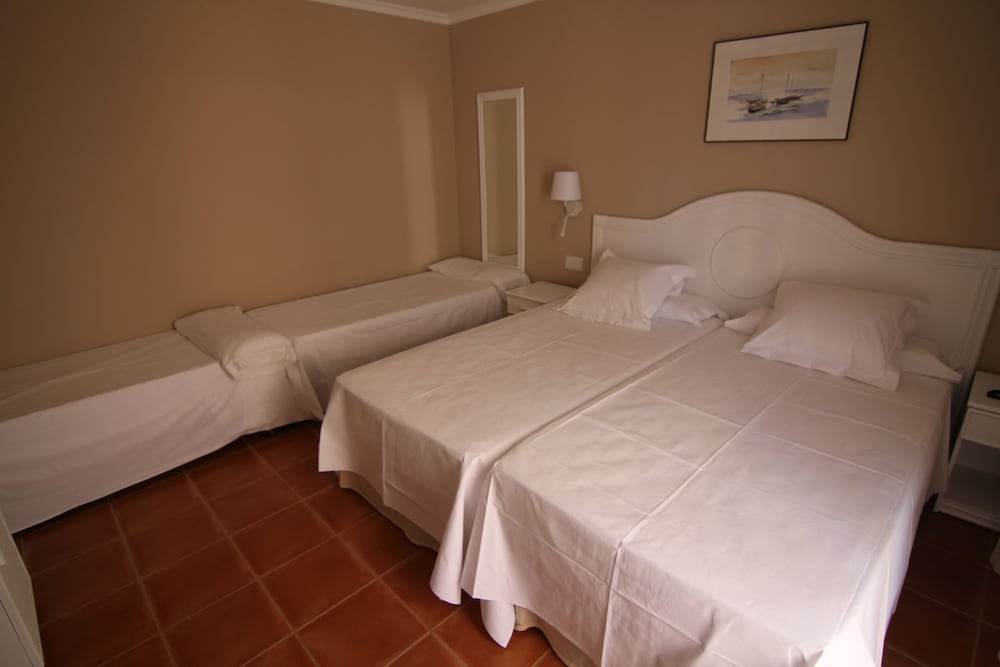 Habitación Familiar del hotel Dwo Les Palmeres