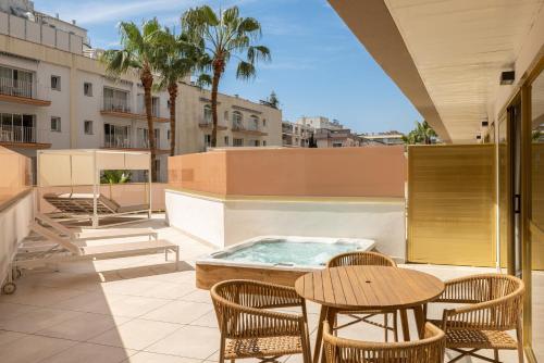 Suite Deluxe del hotel Htop Amaika and Spa - Adults Only. Foto 1