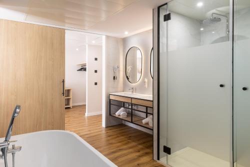 Suite Deluxe del hotel Htop Amaika and Spa - Adults Only. Foto 6