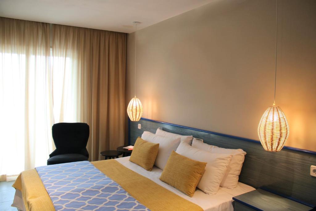 Habitación doble del hotel Alegria Fenals Mar. Foto 2