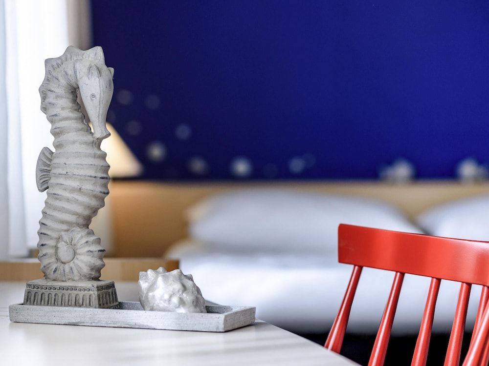Habitación estándar, 2 camas individuales del hotel Ibis Luebeck. Foto 4
