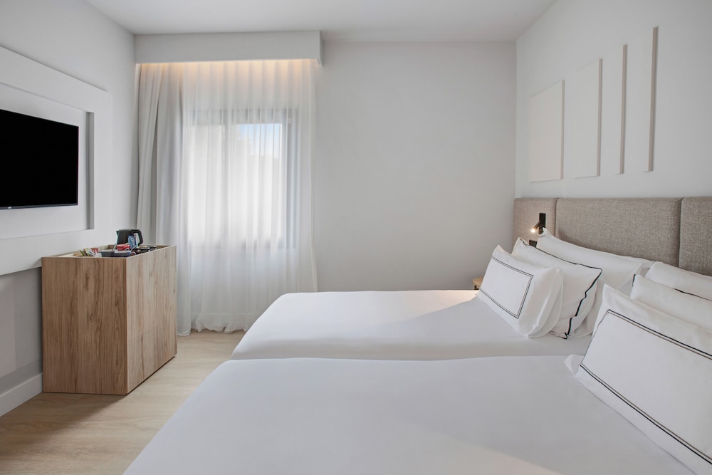 Meliá Family Guestroom Vista montaña del hotel Meliá Lloret de Mar. Foto 4