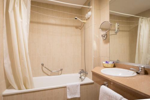 Habitación Doble - 2 camas del hotel Htop Royal Star and Spa